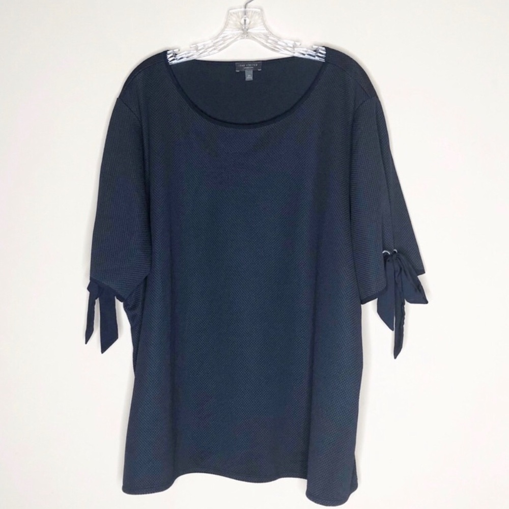 Limited Tie Sleeve Banded Top Navy Size 2X